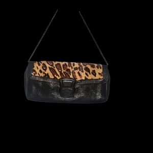 NON BRANDED FAUX LEATHER LEOPARD PRINT Crossbody. EUC.
